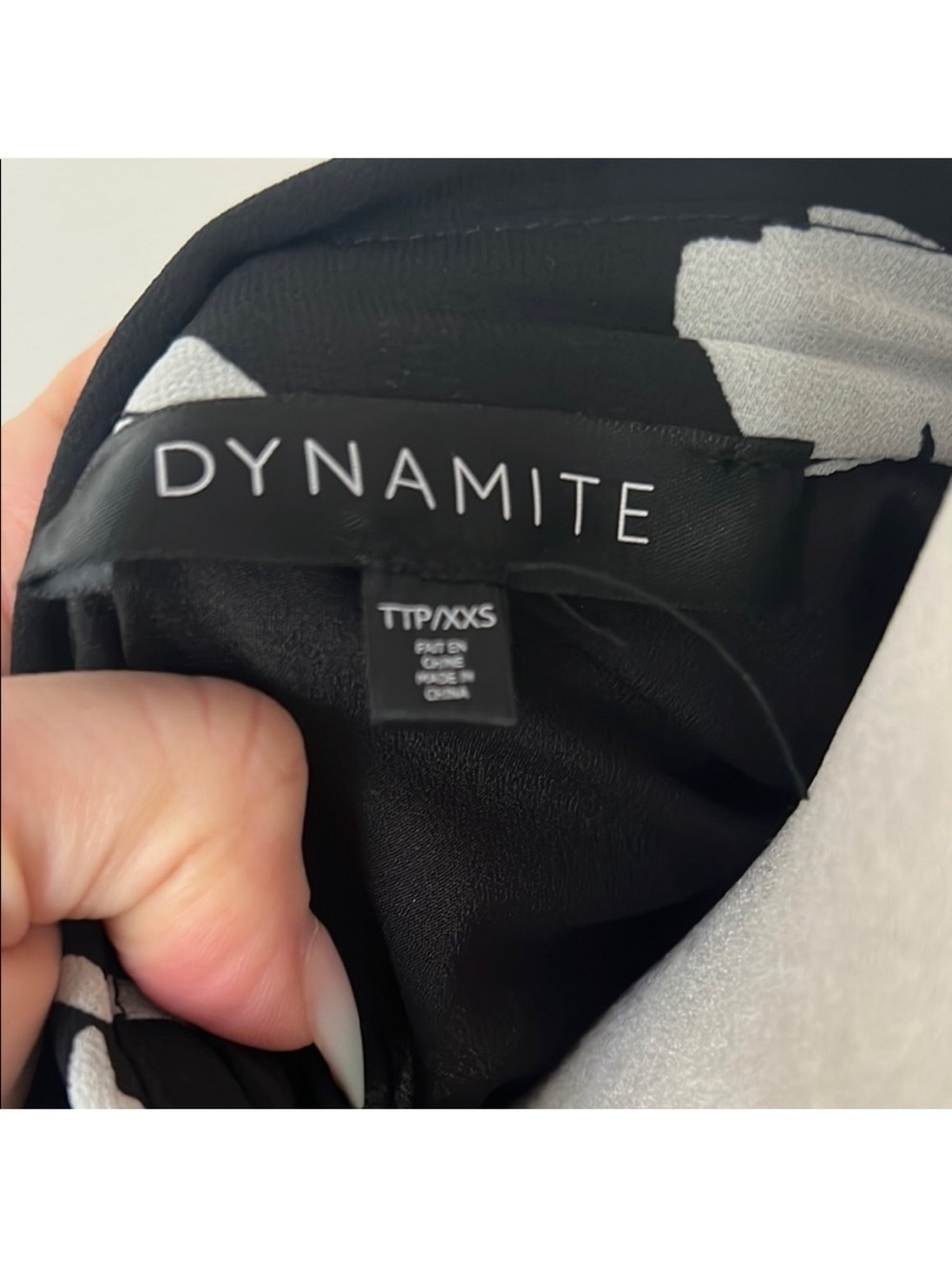 Dynamite • Women’s XXS • Black & White Floral Shirt Dress with Tie Waist - Picture 2 of 6